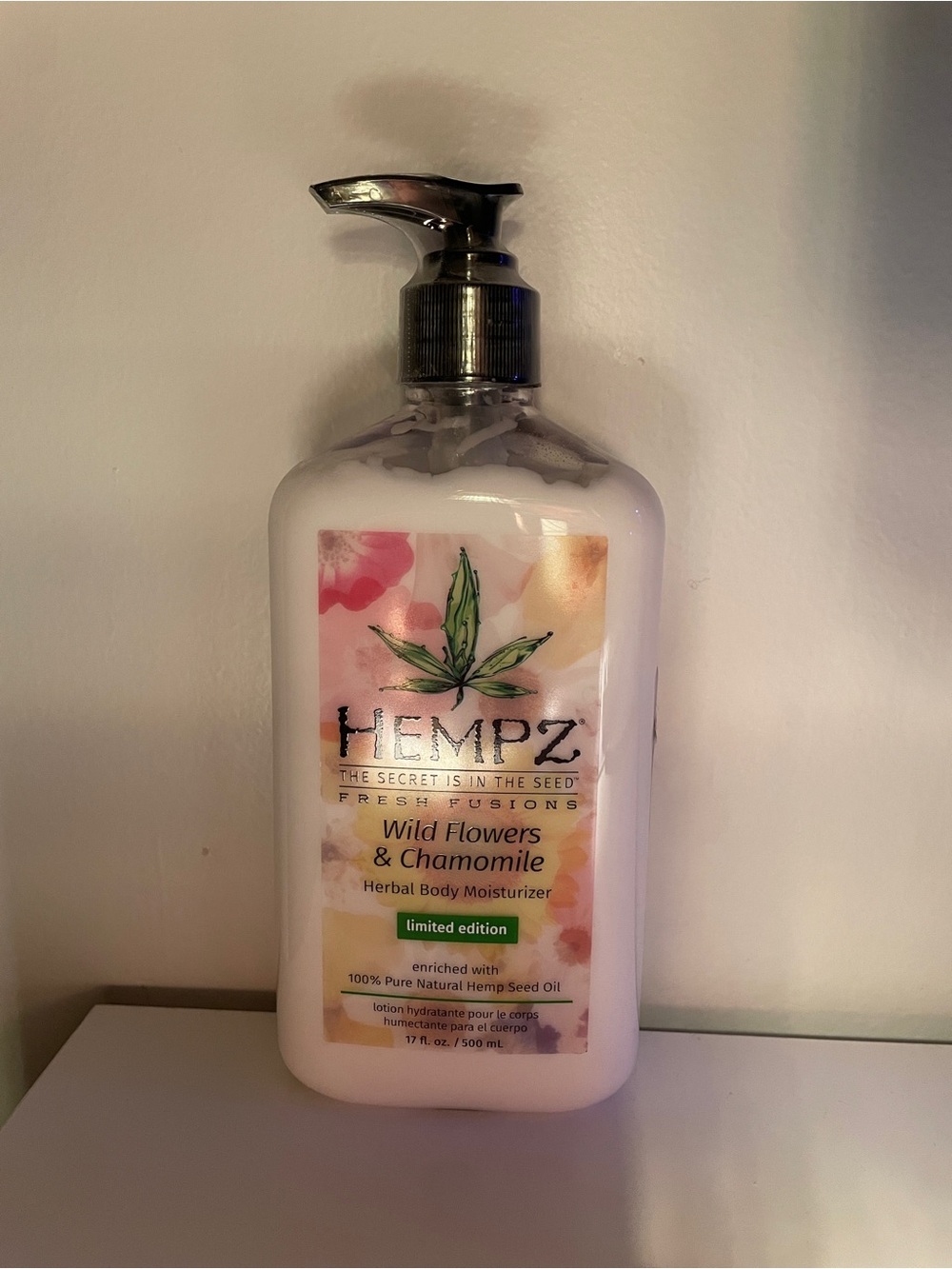 Hempz Wild Flowers & Chamomile Herbal Body Moisturizer - Pink and Green